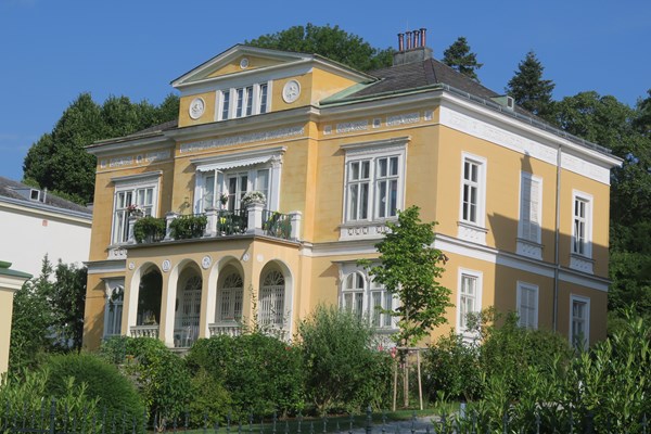 Baden bei Wien Villa Marchetstraße ©Hornyik